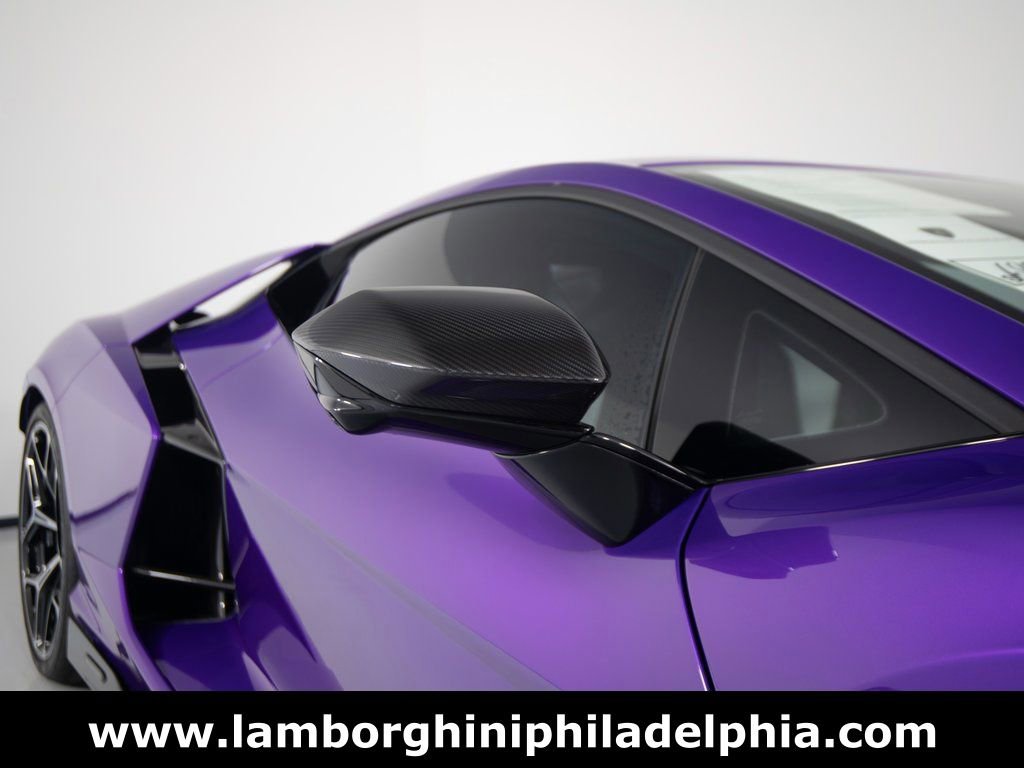 Used 2024 Lamborghini Revuelto image 42