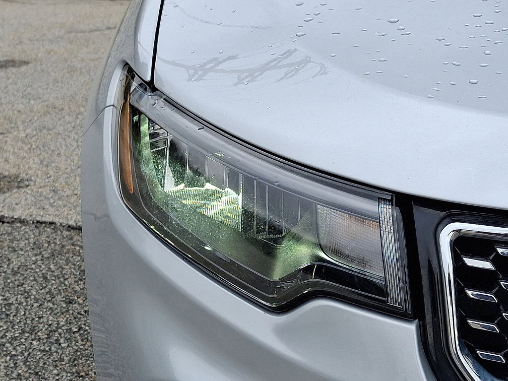 Used 2025 Jeep Compass Limited AWD/4WD image 28