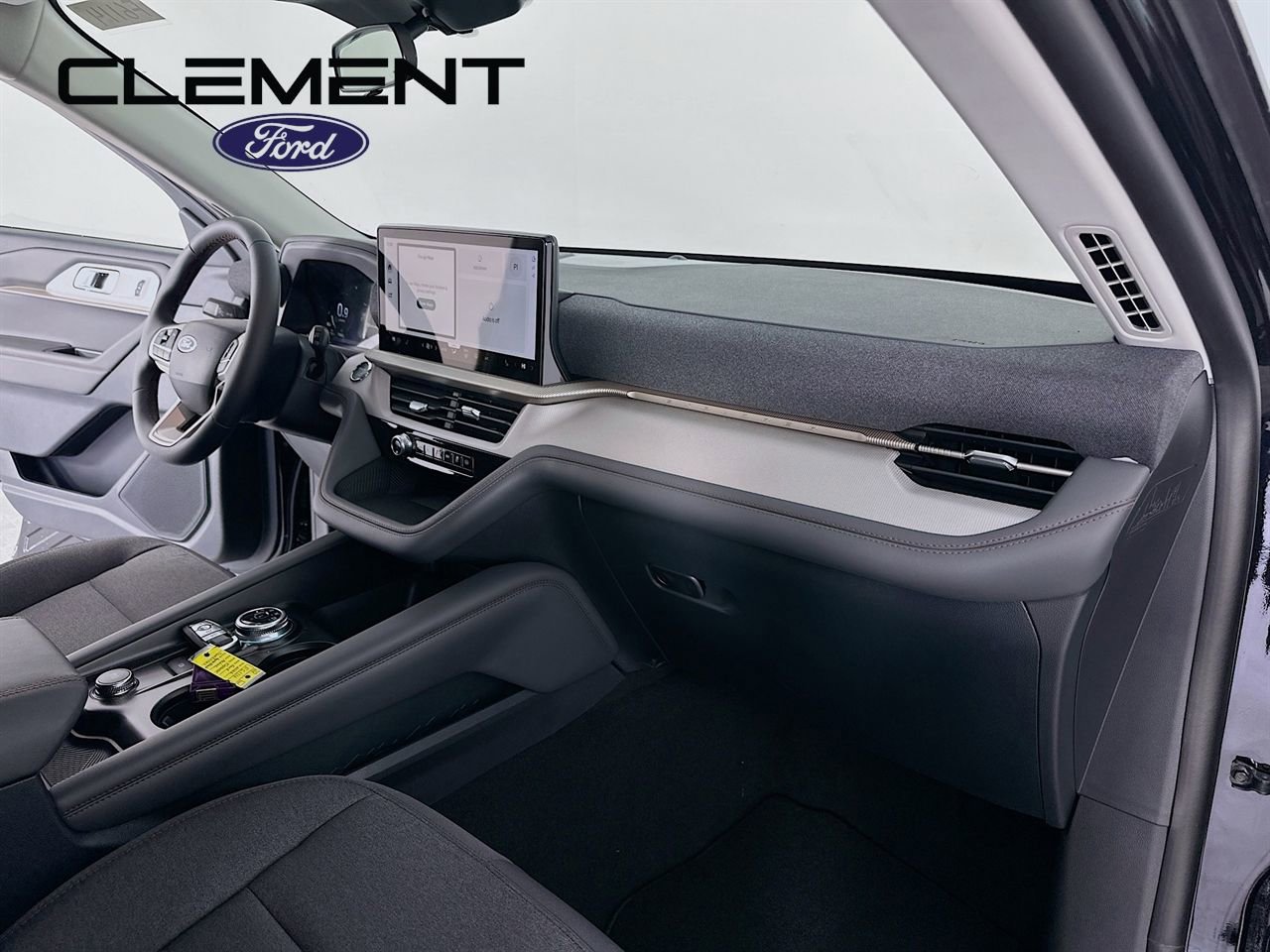 New 2026 Ford Explorer Active image 30