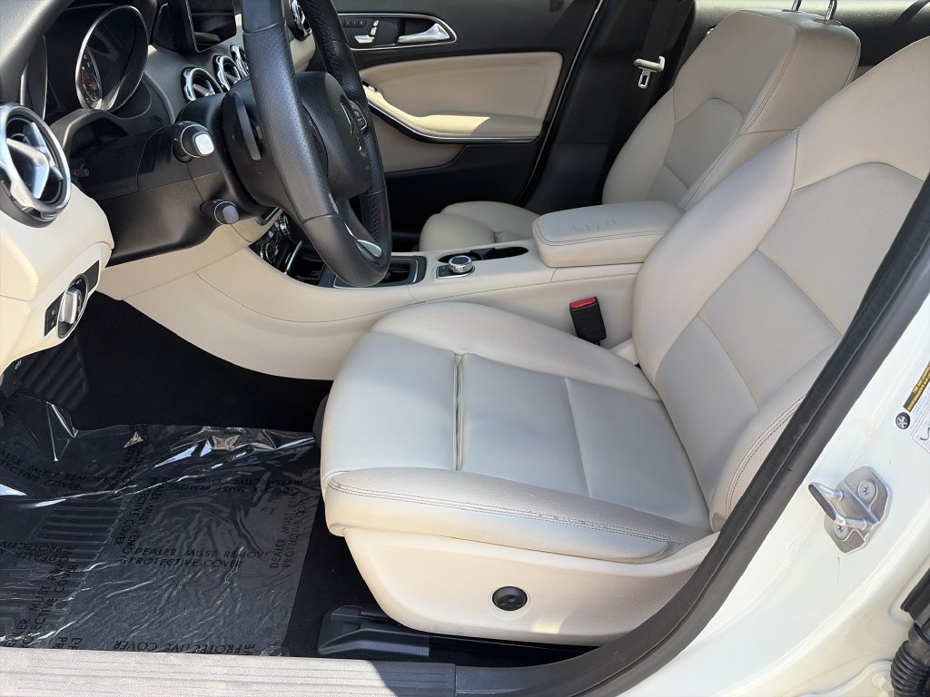 Used 2018 Mercedes-Benz GLA 250 image 16
