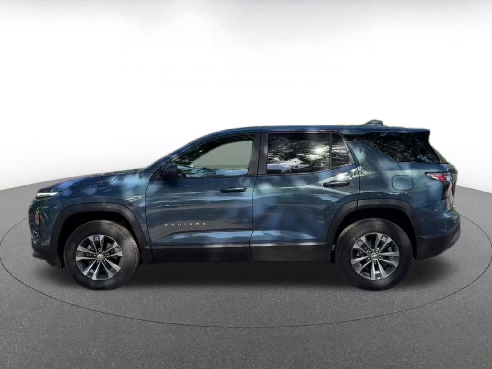 Used 2025 Chevrolet Equinox LT image 9