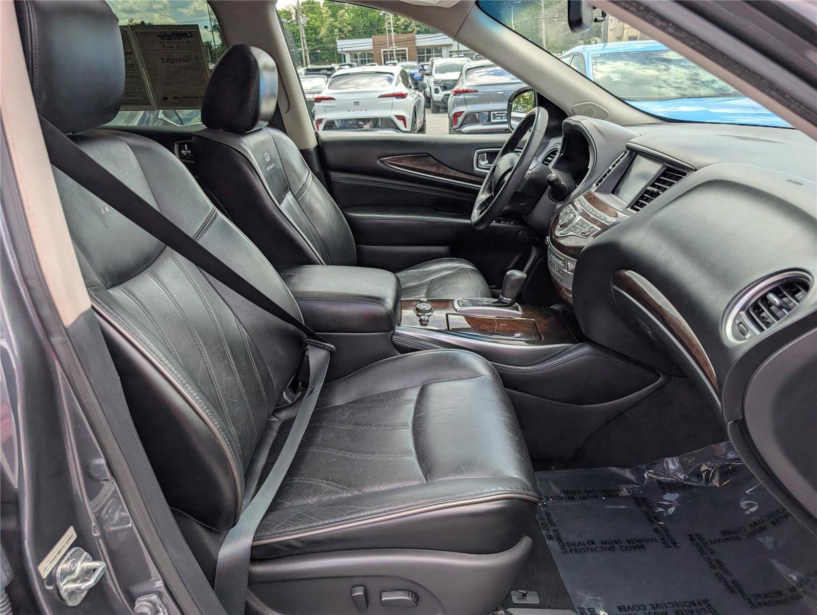 Used 2013 INFINITI JX35 AWD w/ Premium Pkg image 10
