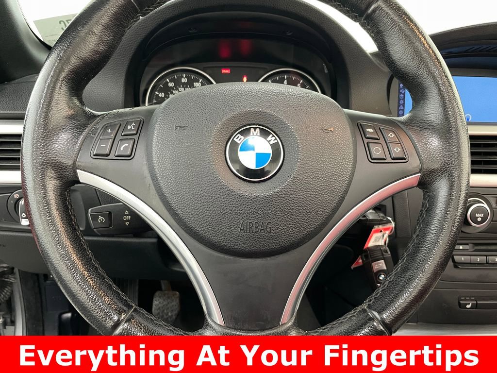 Used 2009 BMW 335i Convertible image 4