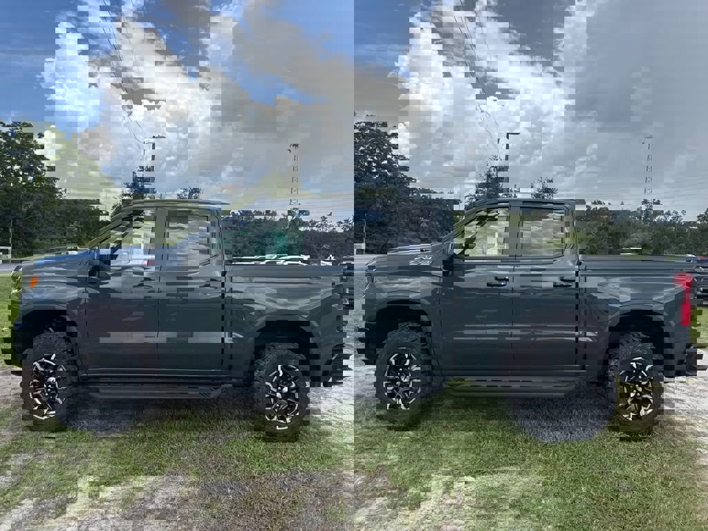 New 2025 Chevrolet Silverado 1500 ZR2 w/ Technology Package image 2