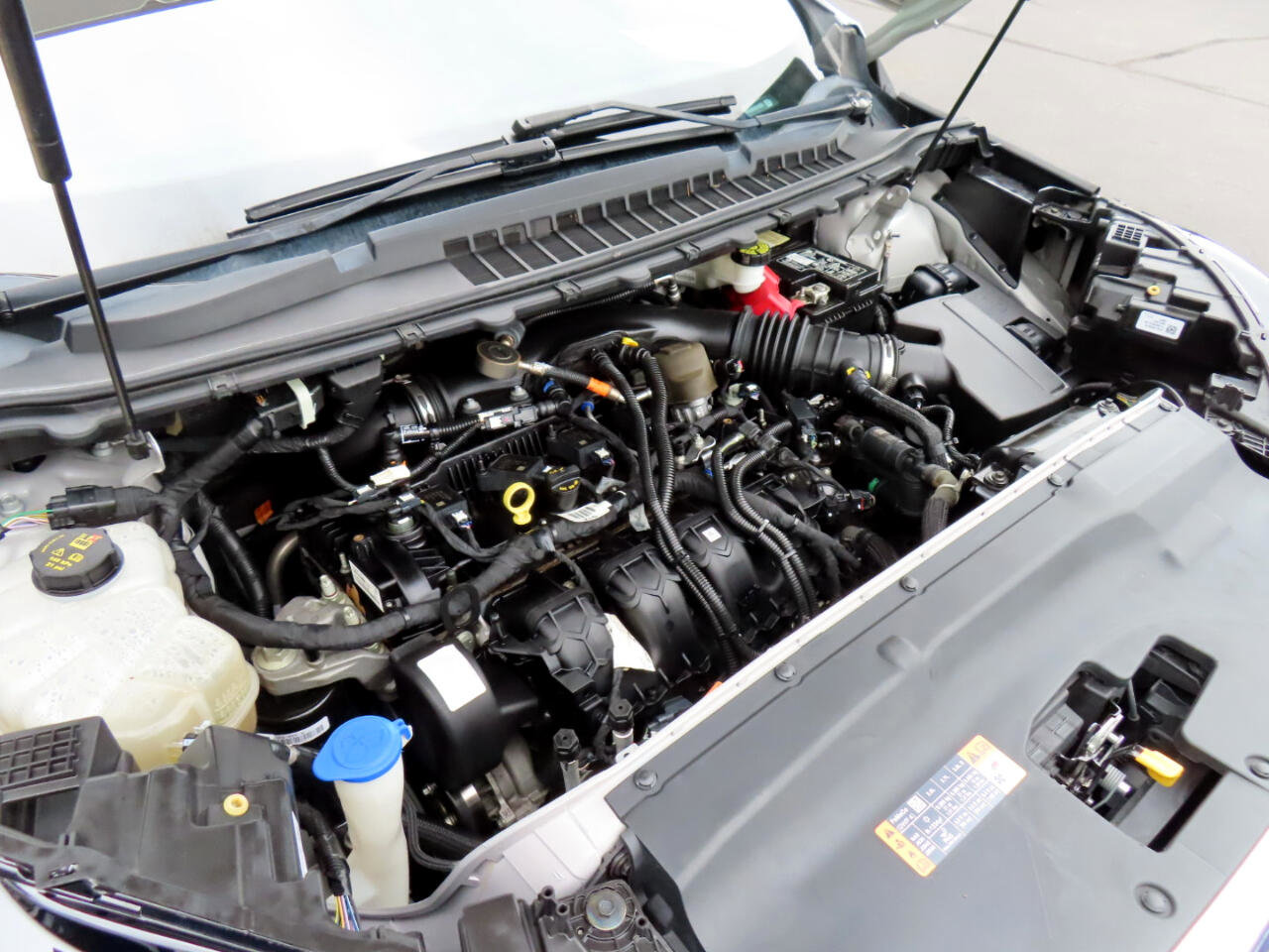 Used 2019 Ford Edge SEL image 30