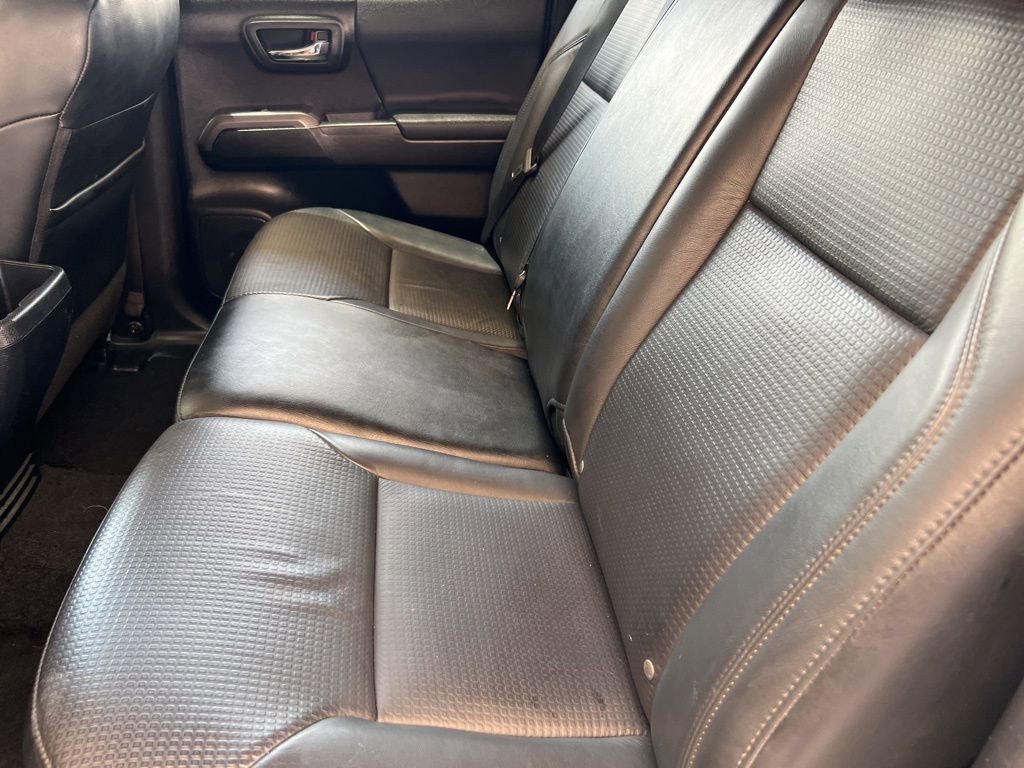 Used 2019 Toyota Tacoma TRD Sport w/ TRD Premium Sport Package image 27