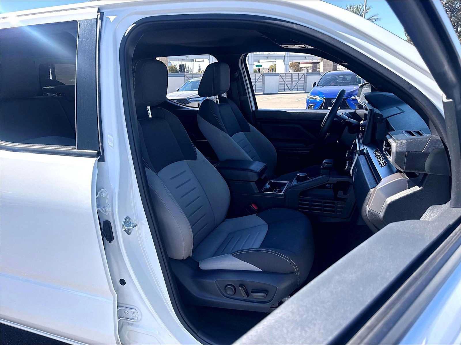 Used 2024 Toyota Tacoma TRD Sport w/ TRD Sport Upgrade Package AWD/4WD image 11