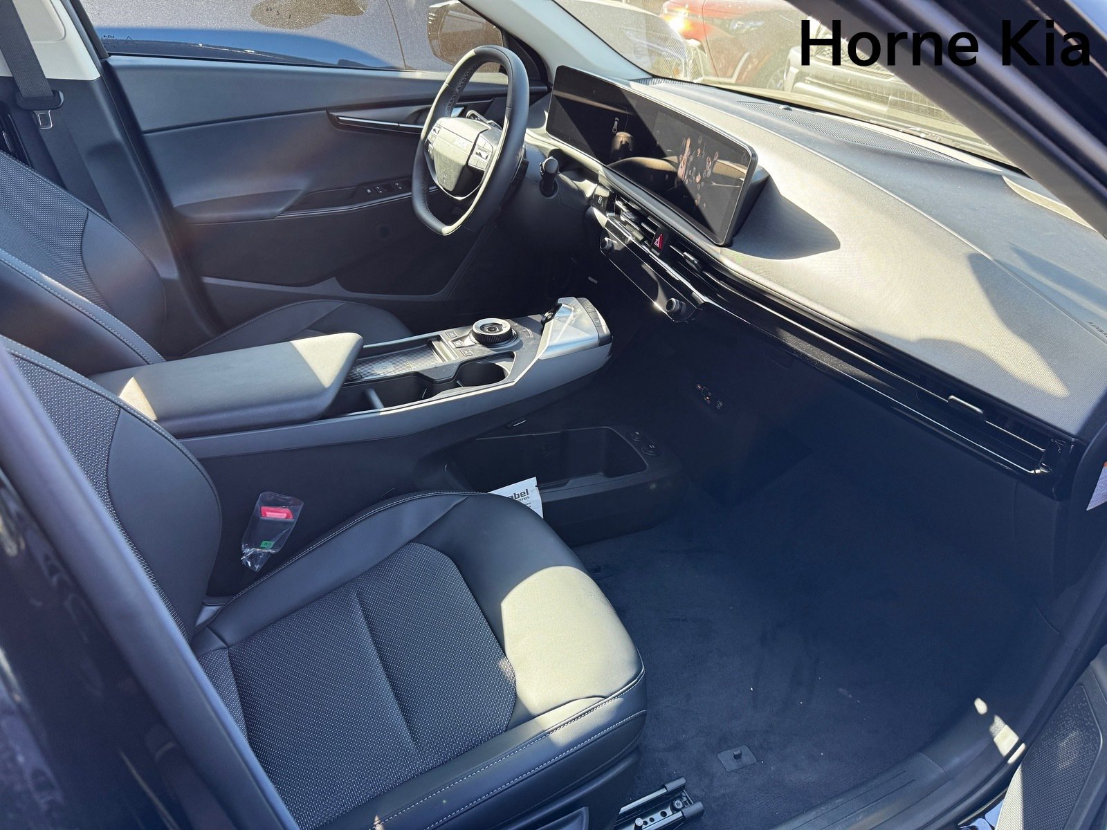 New 2025 Kia EV6 Light image 16