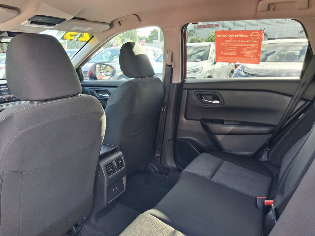 Used 2026 Nissan Rogue SV FWD image 17