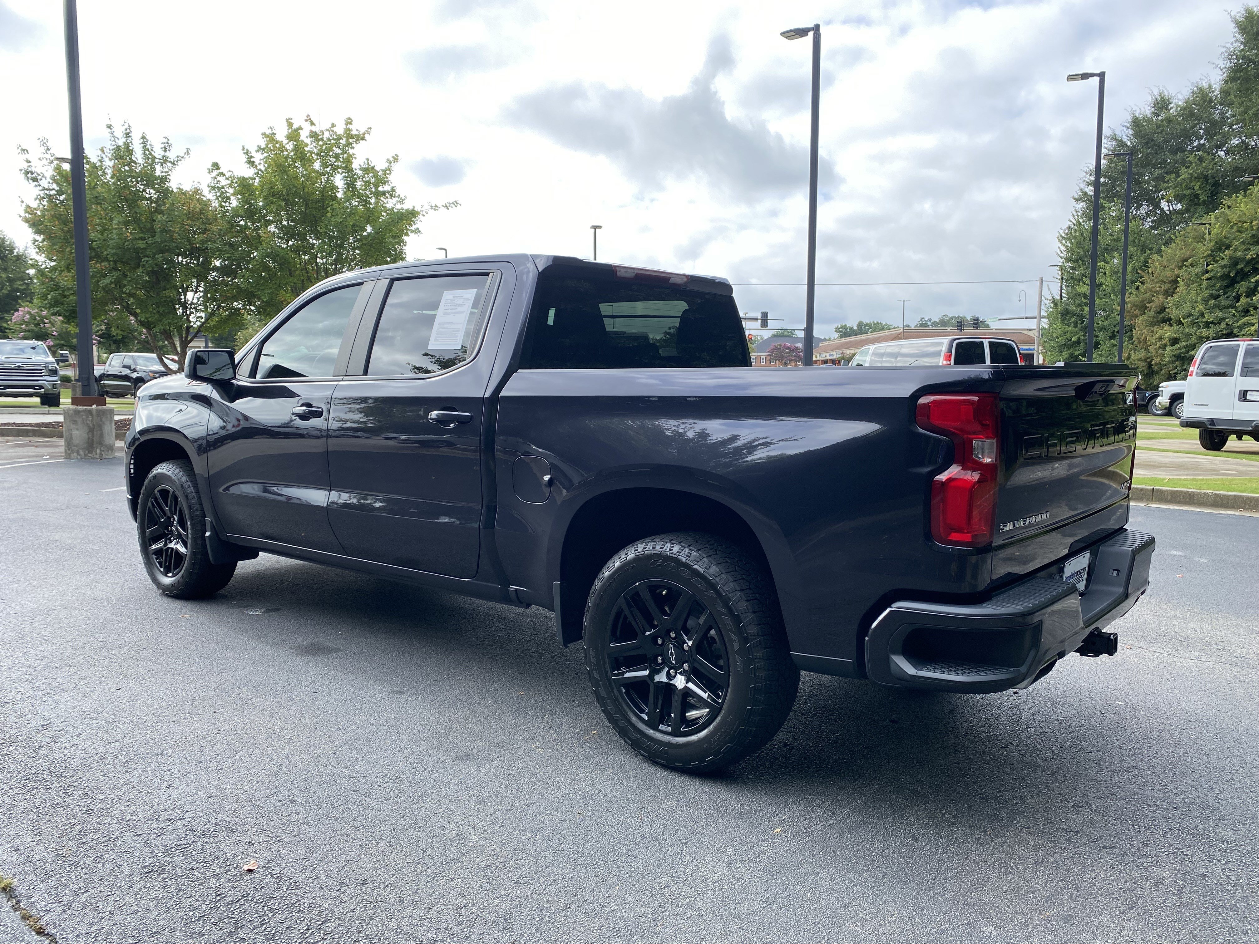 Used 2023 Chevrolet Silverado 1500 RST AWD/4WD image 7
