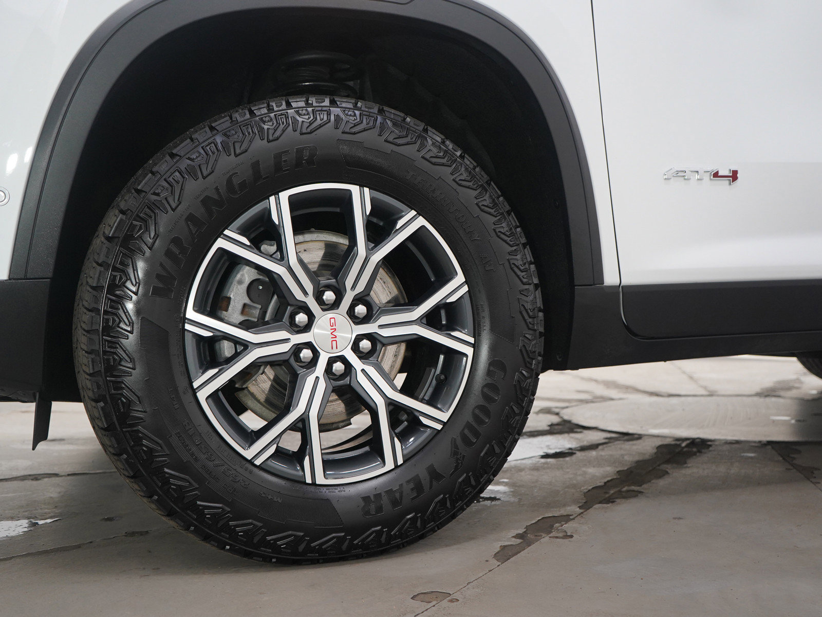 Used 2024 GMC Acadia AT4 w/ Super Cruise Package image 29