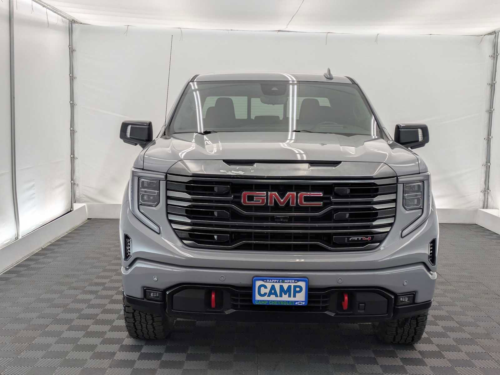 Used 2024 GMC Sierra 1500 AT4 w/ Technology Package AWD/4WD image 9