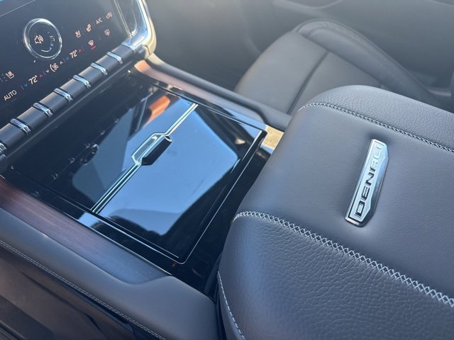 New 2026 GMC Yukon Denali w/ Denali Reserve Package image 25