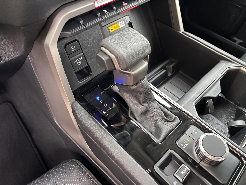 New 2024 Toyota Tundra Limited w/ Power Package image 21