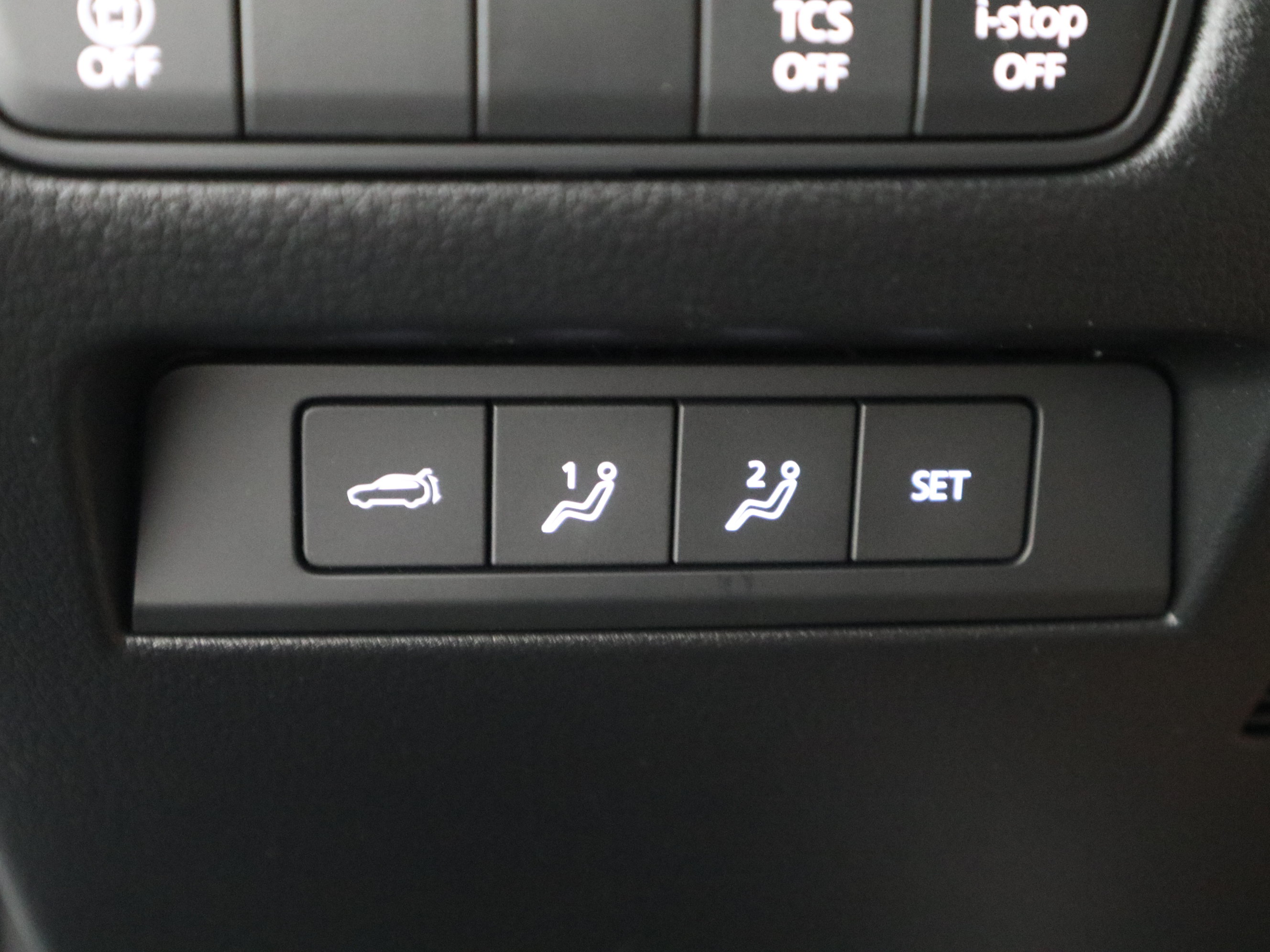 Certified 2025 MAZDA CX-50 AWD 2.5 Turbo w/ Premium Pkg image 32