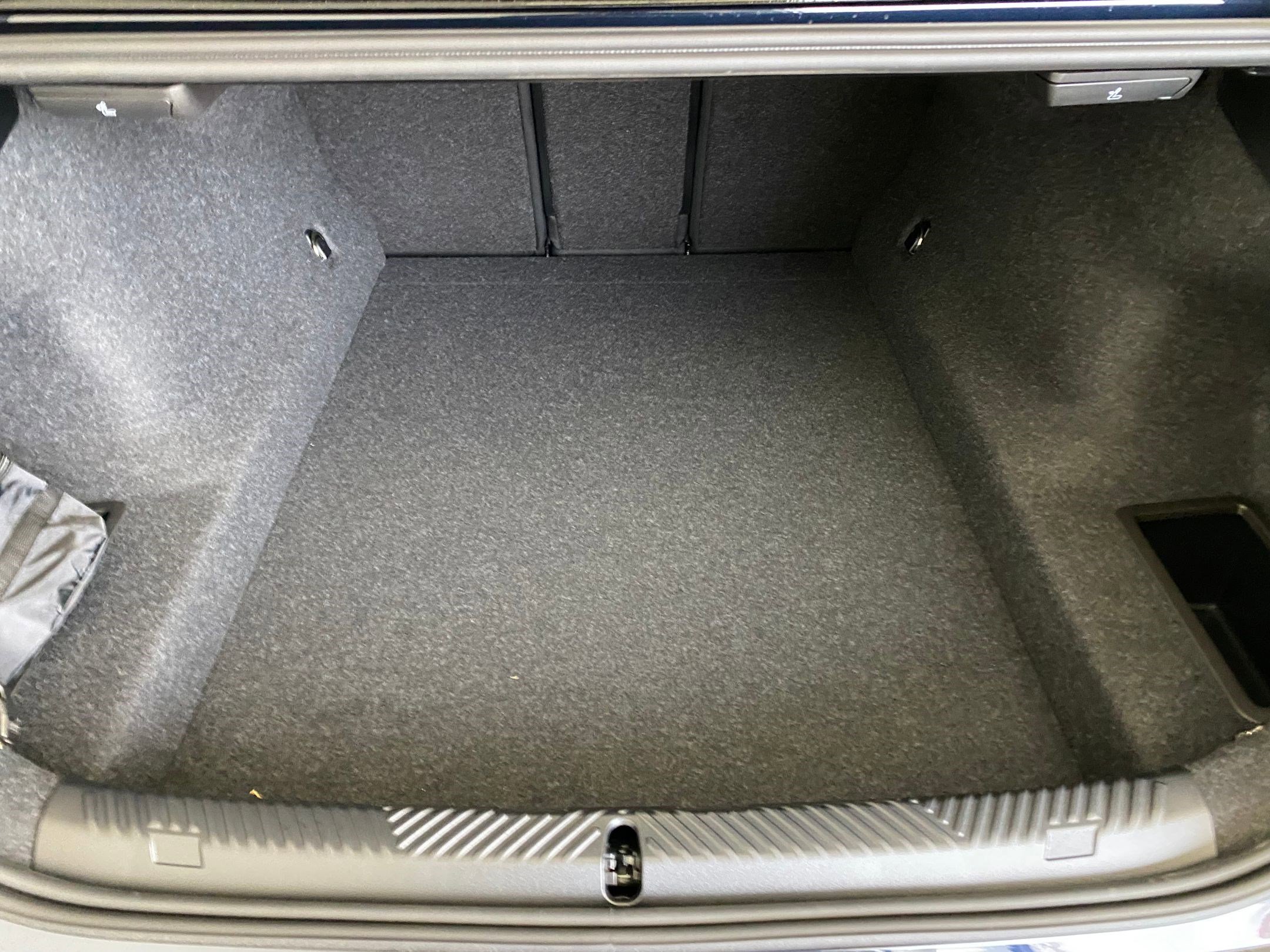 New 2026 BMW 530i xDrive w/ M Sport Package image 31