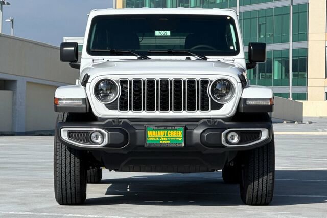 New 2026 Jeep Wrangler Unlimited Sahara AWD/4WD image 6