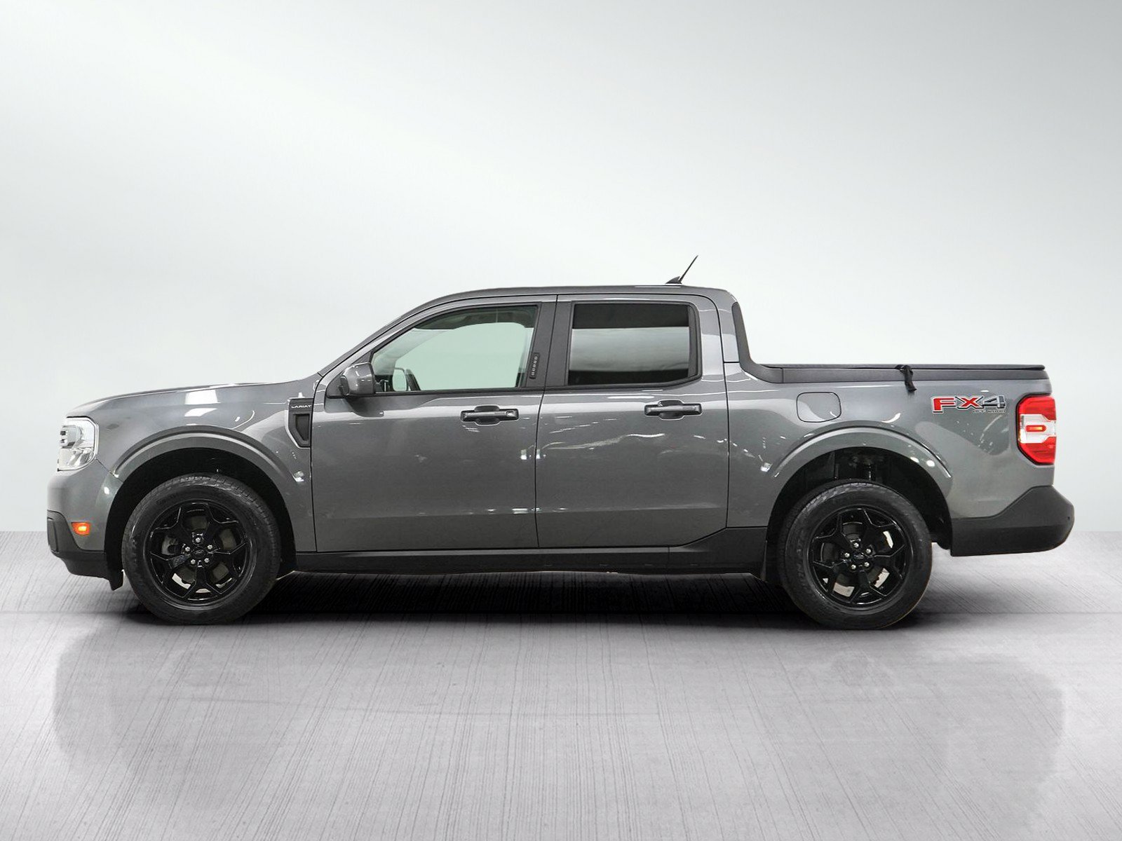 Used 2022 Ford Maverick Lariat w/ Lariat Luxury Package AWD/4WD image 2