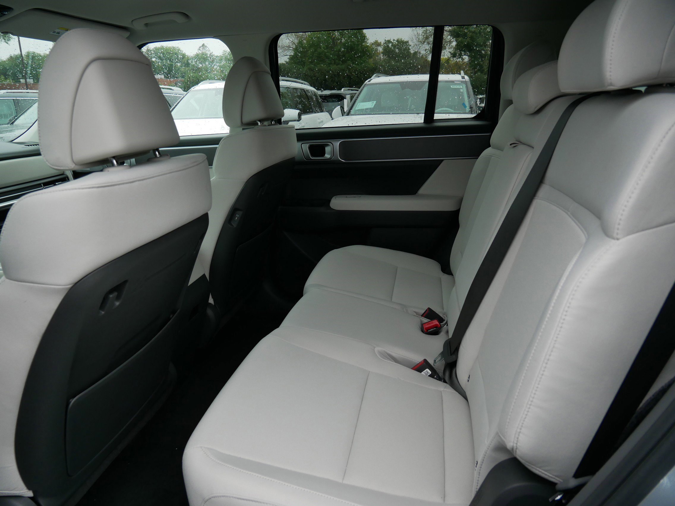 New 2026 Hyundai Santa Fe SE image 8