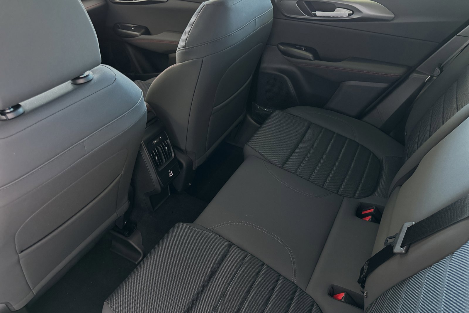 New 2024 Dodge Hornet GT w/ Tech Pack w/o Parking image 9