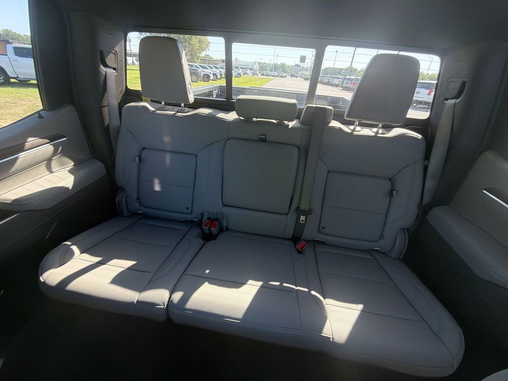 New 2026 GMC Sierra 1500 SLT w/ SLT Premium Package AWD/4WD image 16