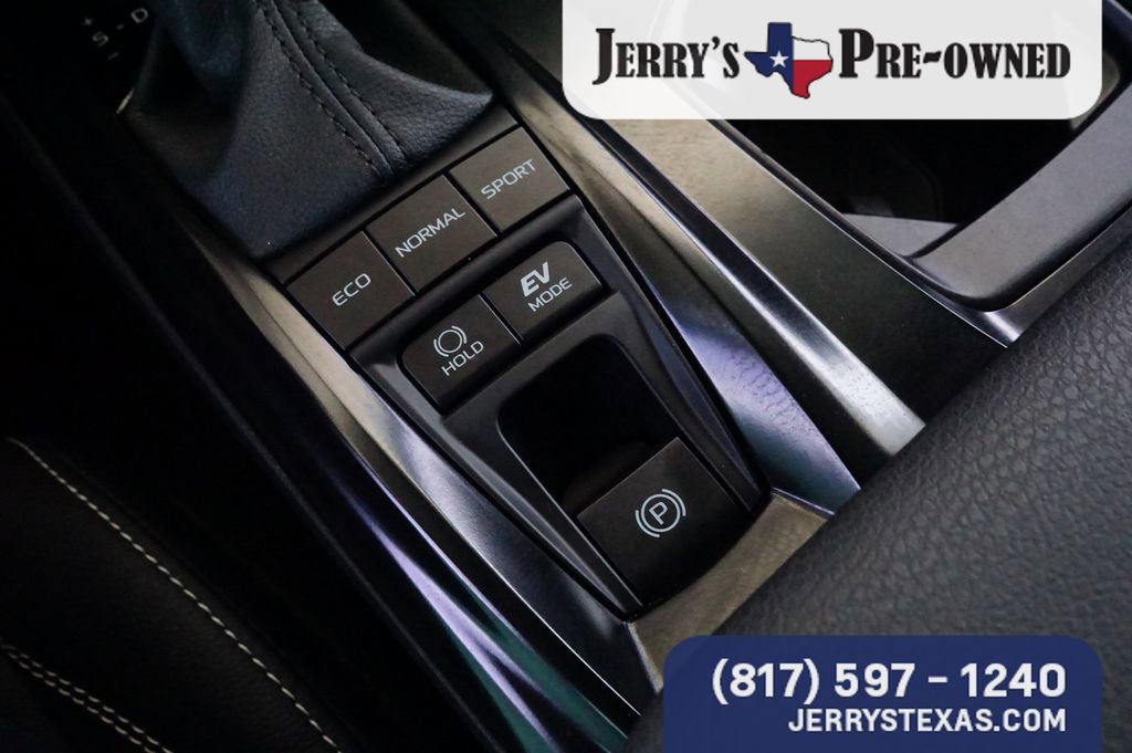 Used 2025 Toyota Camry SE w/ Multimedia Upgrade Package FWD image 14