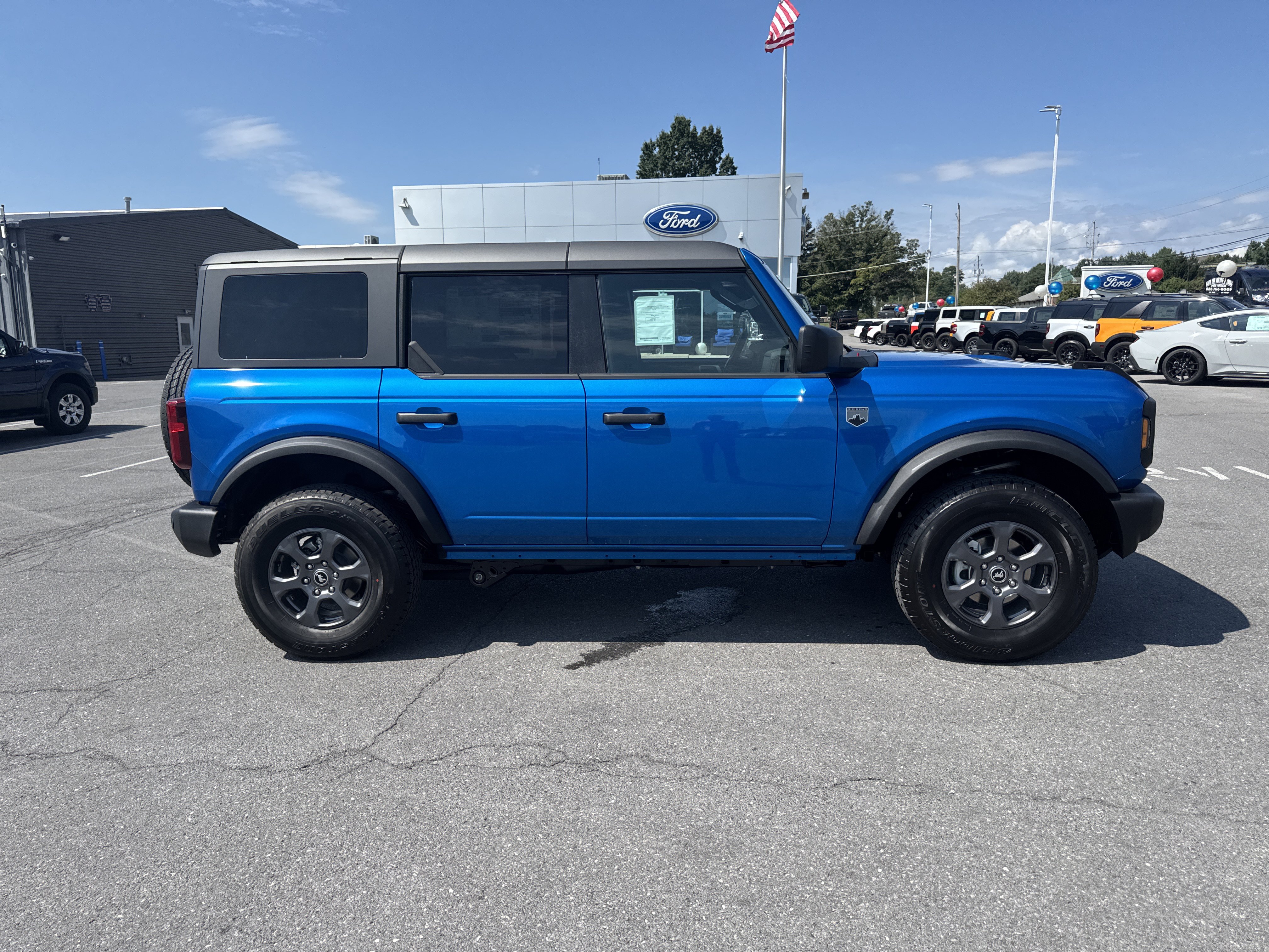 New 2026 Ford Bronco Big Bend AWD/4WD image 2