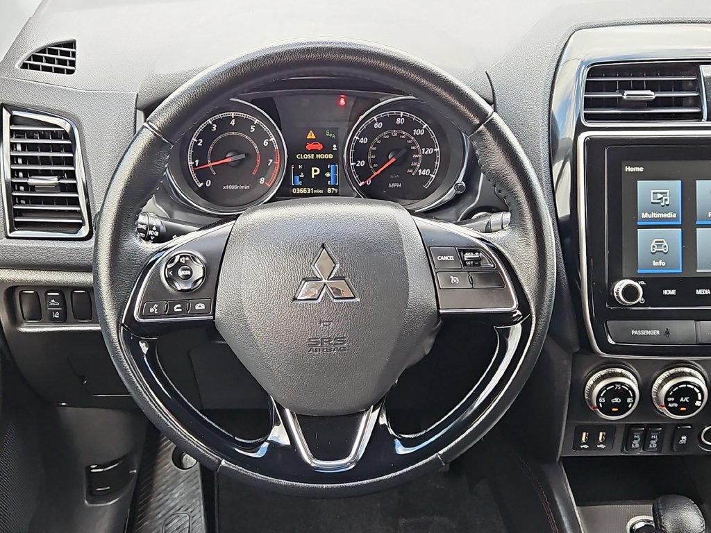 Used 2025 Mitsubishi Outlander Sport AWD image 23