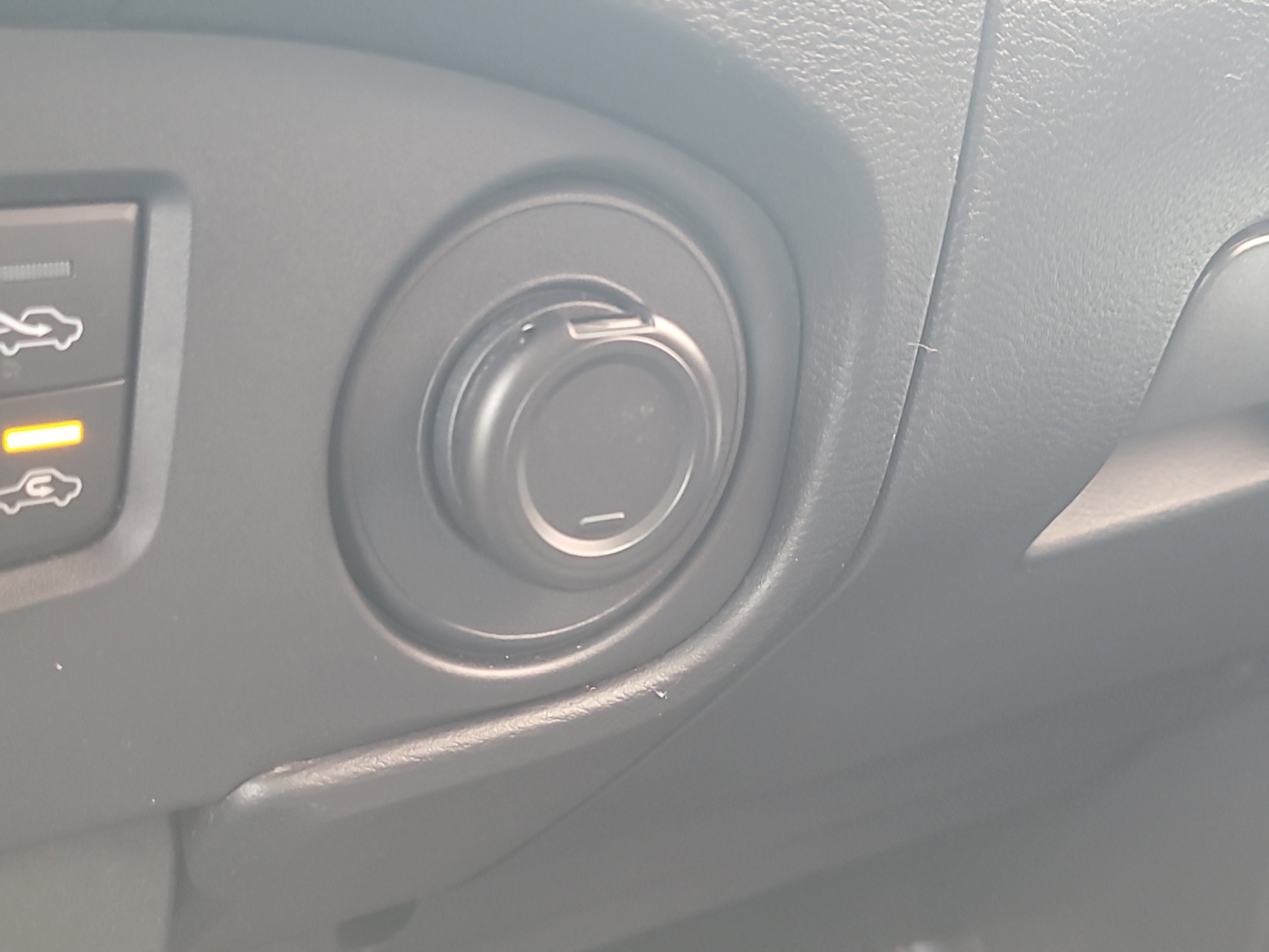 Used 2022 Nissan Frontier SV image 27