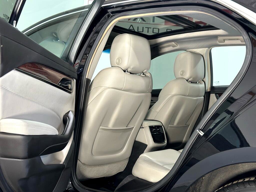 Used 2019 Cadillac CTS AWD Sedan image 12