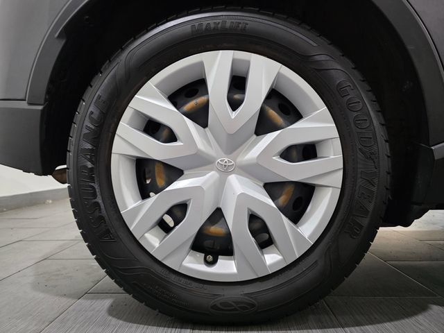 Used 2021 Toyota C-HR LE FWD image 24