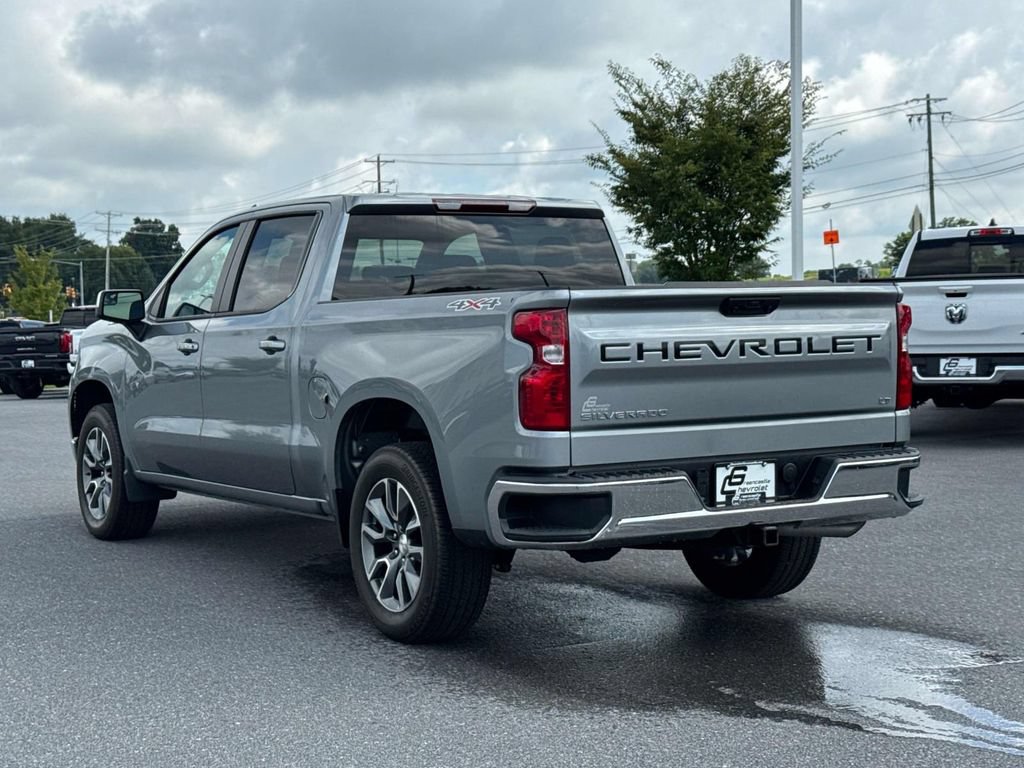 Used 2024 Chevrolet Silverado 1500 LT AWD/4WD image 5