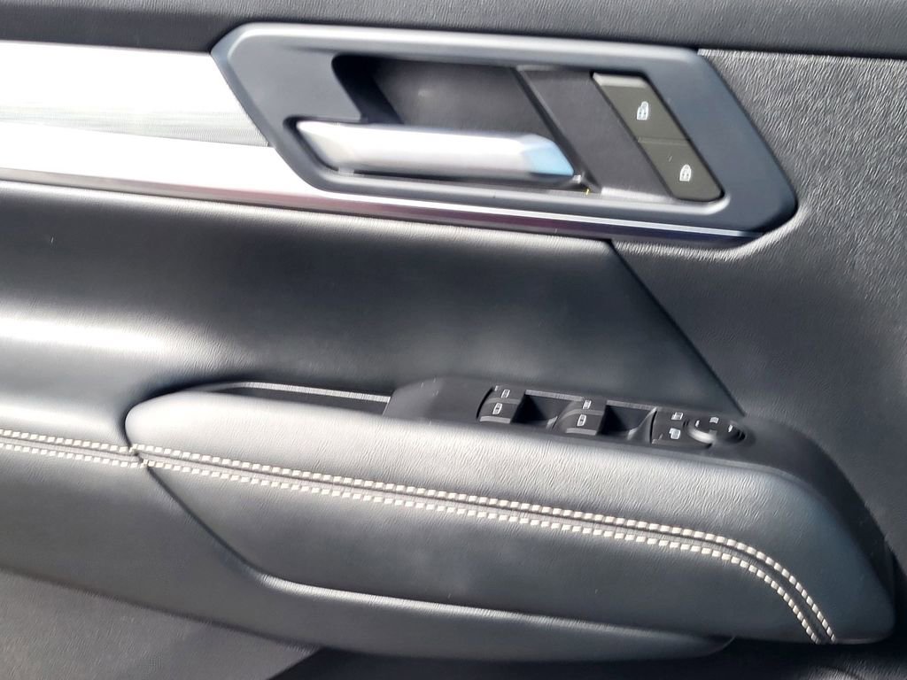 New 2026 GMC Terrain Elevation w/ LPO, Floor Liner Package AWD/4WD image 20