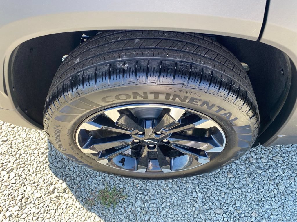 New 2027 Chevrolet Equinox RS FWD image 23