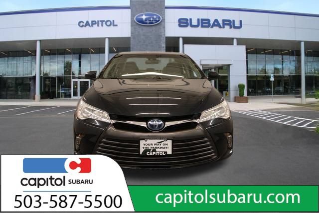 Used 2017 Toyota Camry XLE w/ Moonroof Package FWD image 8