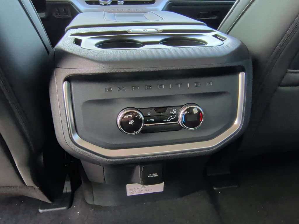 New 2026 Ford Expedition Active RWD image 39