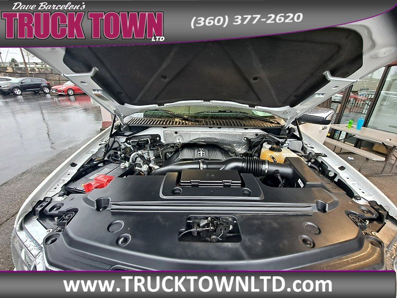 Used 2015 Lincoln Navigator 4WD image 8