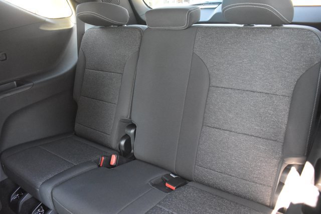 New 2027 Chevrolet Traverse LT w/ Driver Confidence Package FWD image 16