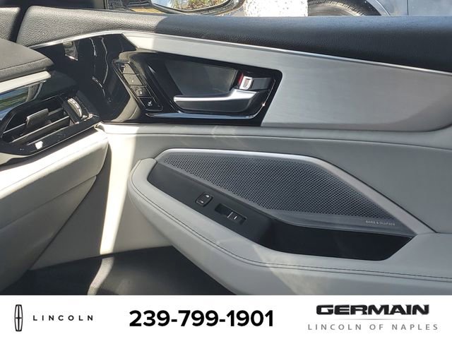 Used 2025 Acura MDX w/ Technology Package image 28