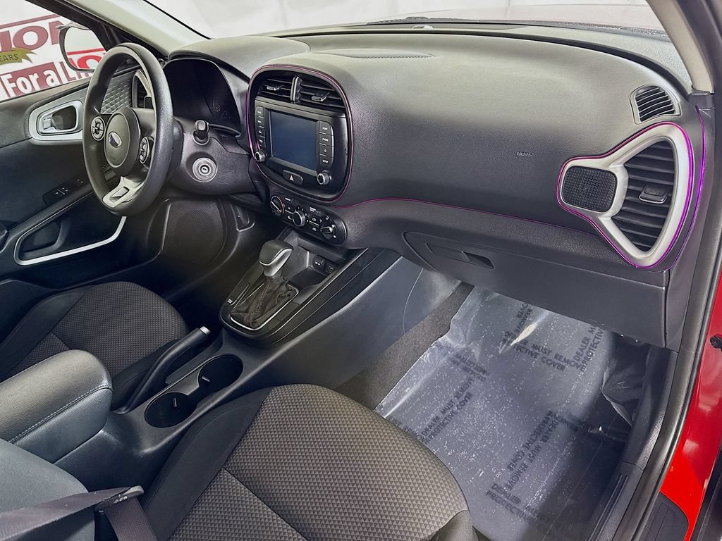 Used 2020 Kia Soul LX FWD image 29