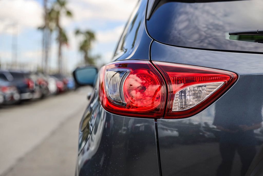 Used 2016 MAZDA CX-5 Touring w/ Bose/Moonroof Package FWD image 7