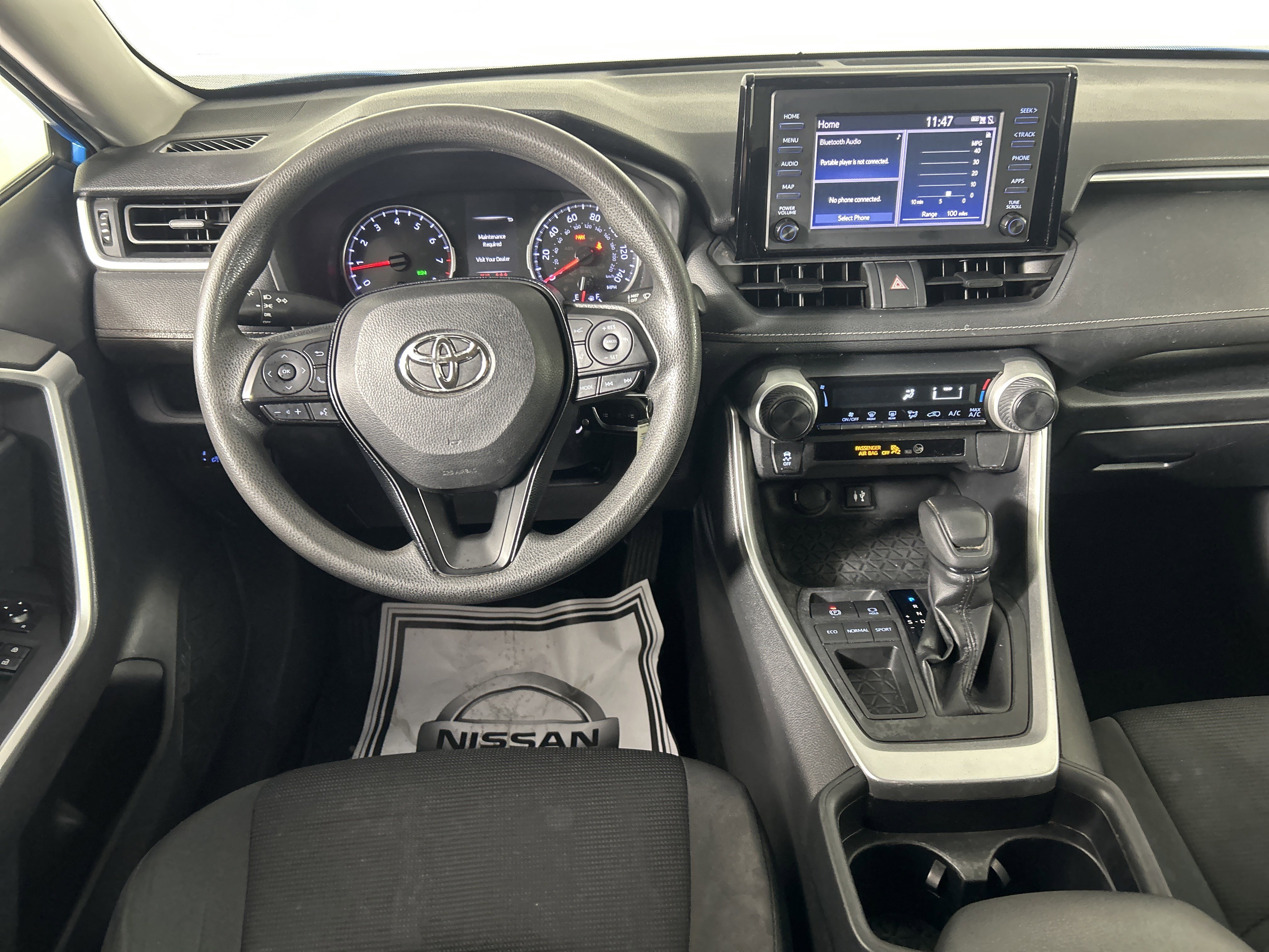 Used 2019 Toyota RAV4 LE image 34