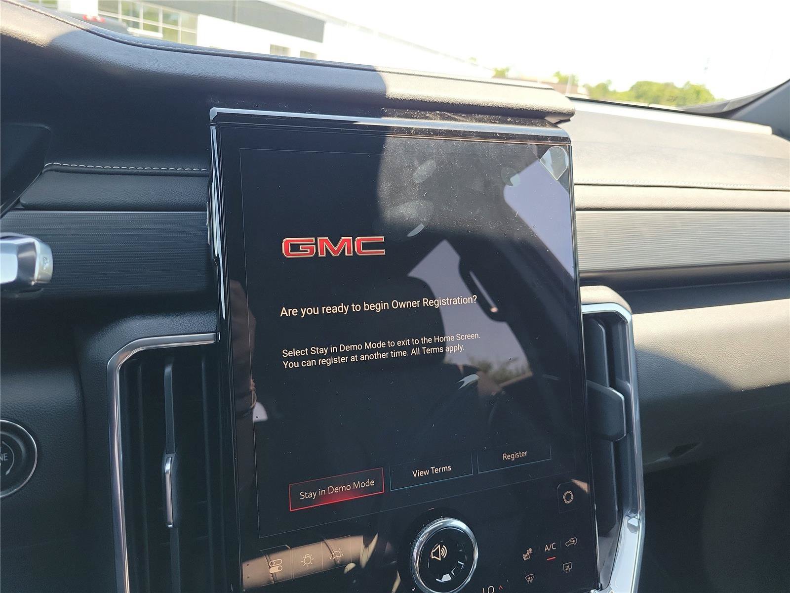 New 2026 GMC Acadia Elevation w/ Elevation Premium Package AWD/4WD image 29