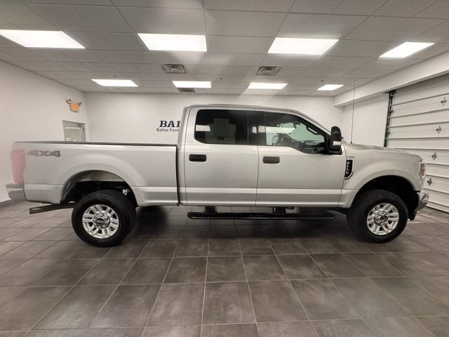 Used 2019 Ford F250 XLT w/ Snow Plow Prep Package AWD/4WD image 8