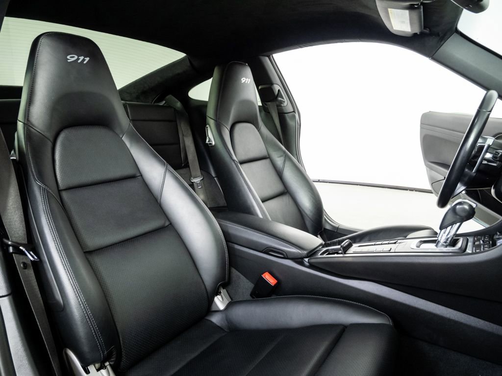 Used 2017 Porsche 911 Carrera image 19