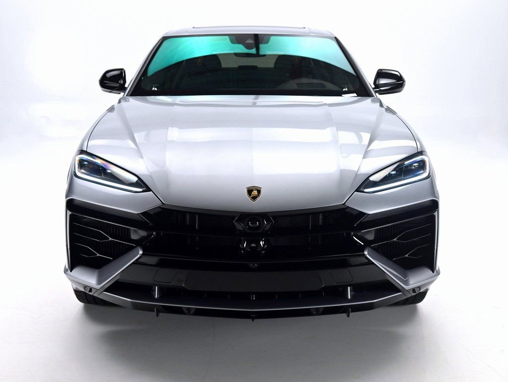 Used 2025 Lamborghini Urus SE image 2