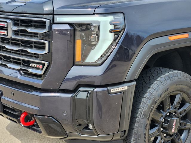 Used 2025 GMC Sierra 2500 AT4 w/ AT4 Premium Plus Package image 9