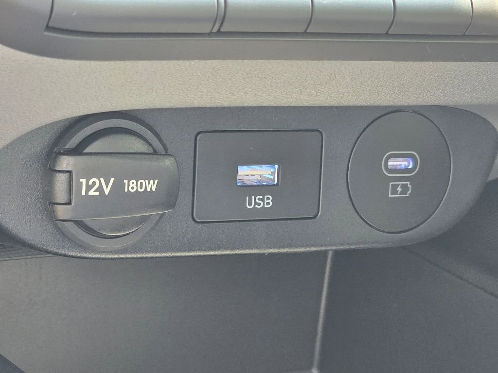 New 2025 Hyundai Elantra Blue image 19