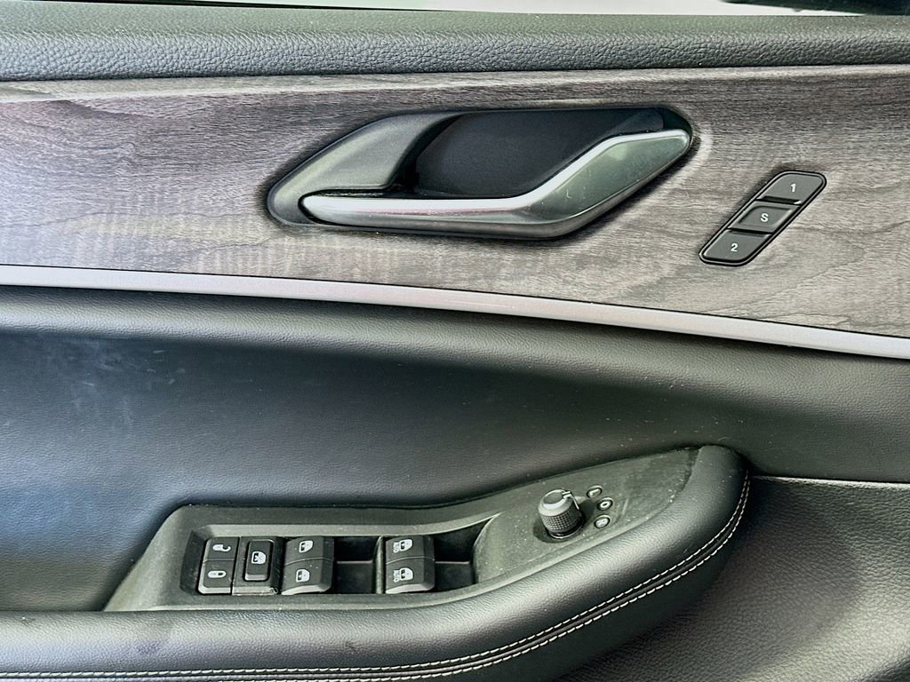 Used 2021 Jeep Grand Cherokee L Limited image 18