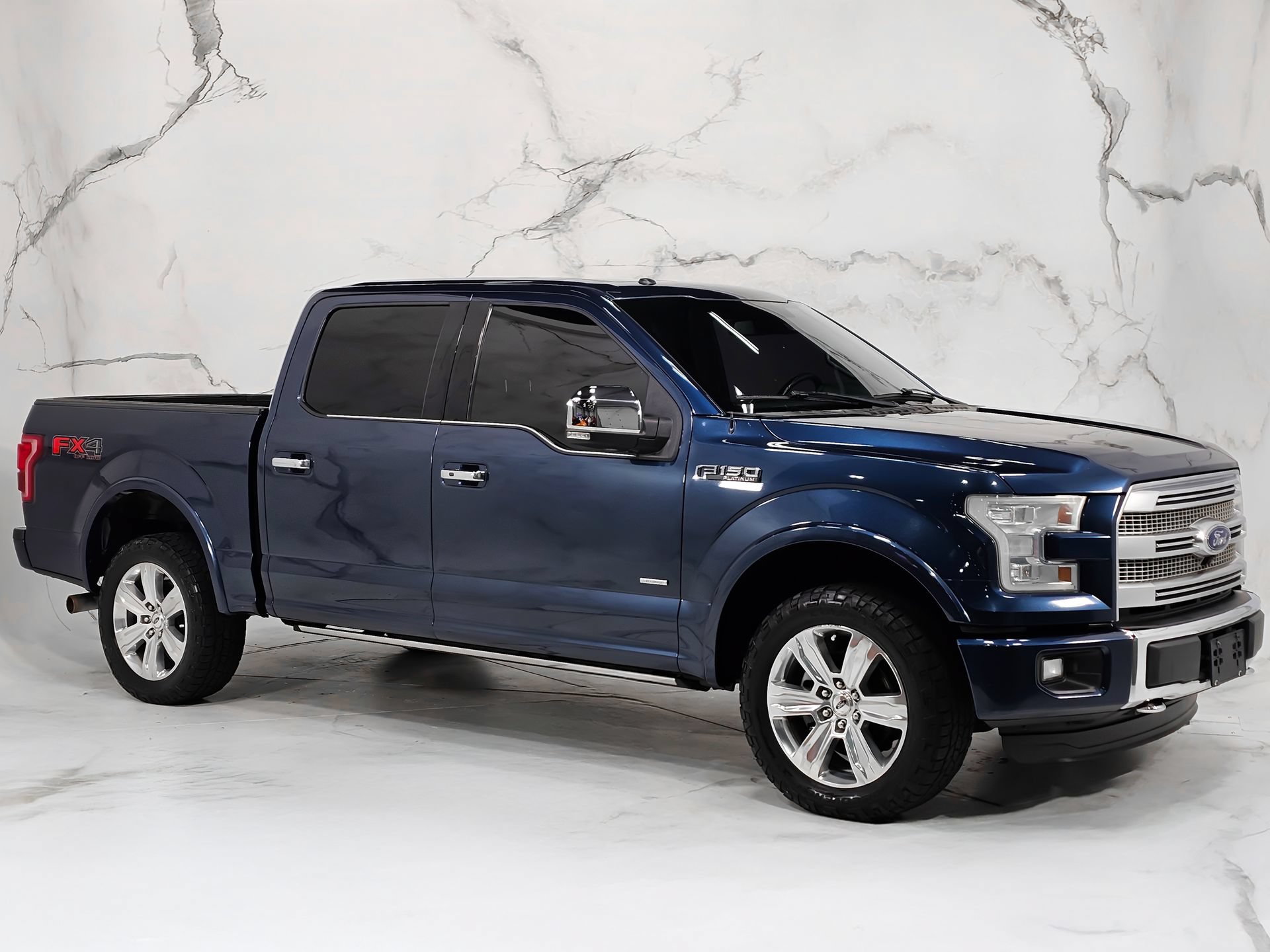 Used 2015 Ford F150 Platinum w/ Equipment Group 701A Luxury AWD/4WD image 8